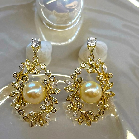 EPA30 Japanese 7-8mm CHAMPAGNE Akoya Sea Pearl LEAF Earrings 18KYellow Gold S925
